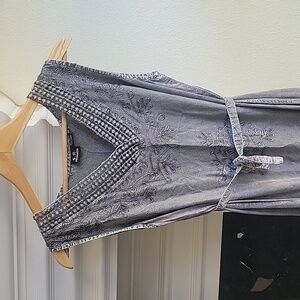 SR Fashion v-neck embroidered slip dress, sz Medium